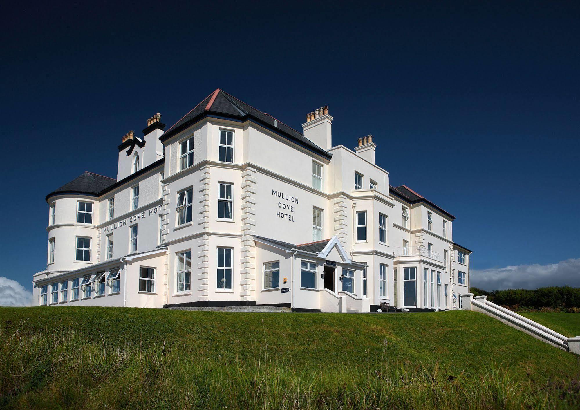 Mullion Cove Hotel & Spa Exterior foto